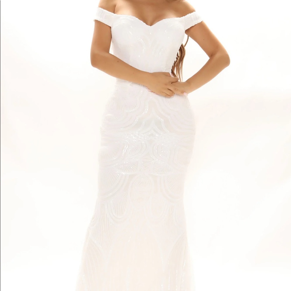 Fashion Nova Maxi White Dress